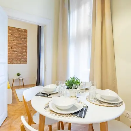 Apartment Quiet Comfort - Buda Budapest