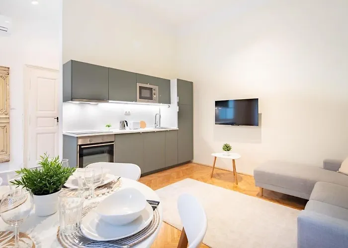 Quiet Comfort - Buda Appartement